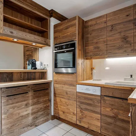 Apartment A Le Praz Avec Wifi Et Parking Courchevel